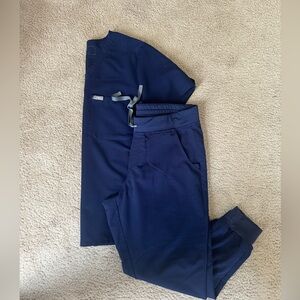 Figs navy scrub set
